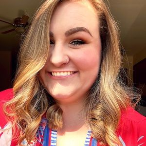 Meet your Posher, Kaitlyn